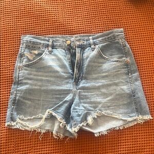 AE 90s Boyfriend shorts, light wash, high waist